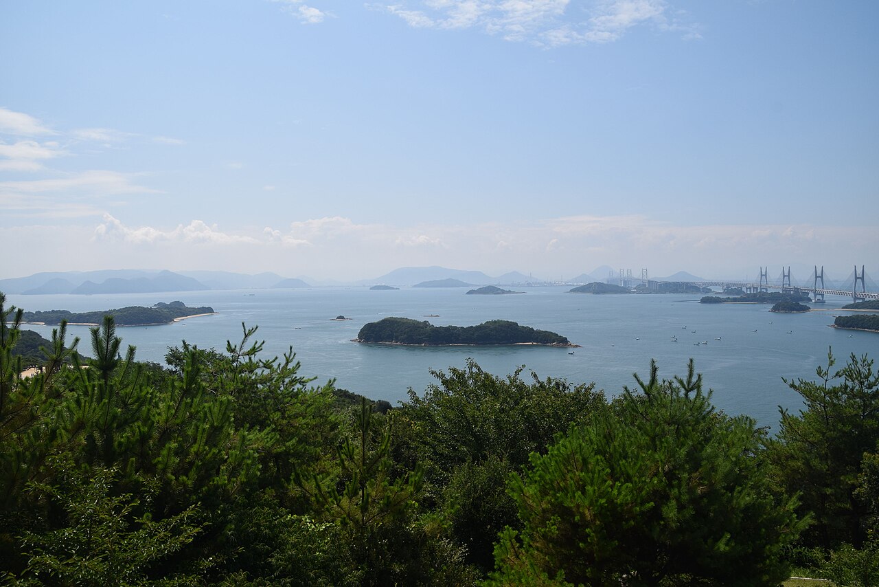 從鷲羽山看瀨戶內海與瀨戶大橋