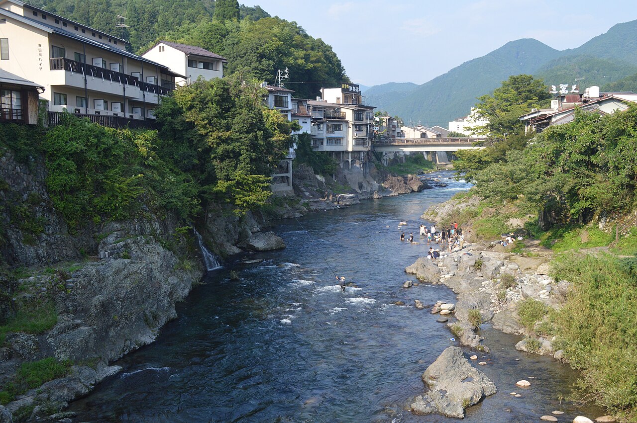 郡上八幡的吉田川